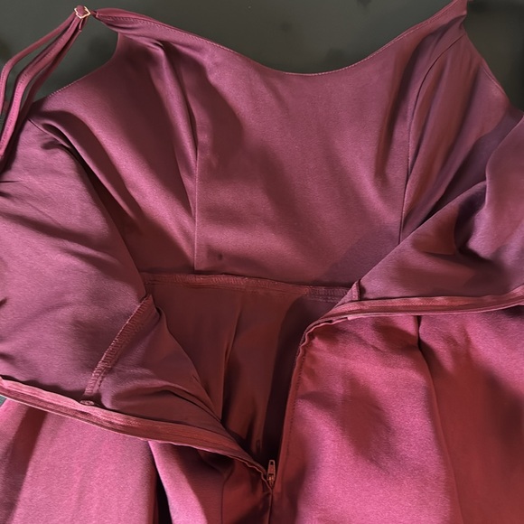 Beautiful Formal dress size 9 - Picture 7 of 8